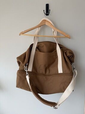 Lo & Sons Catalina Deluxe Small Canvas Weekender in Golden Brown